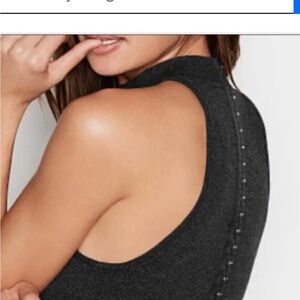 Victoria’s Secret Heather black hook&eye back crop mock neck knit sweater. Large
